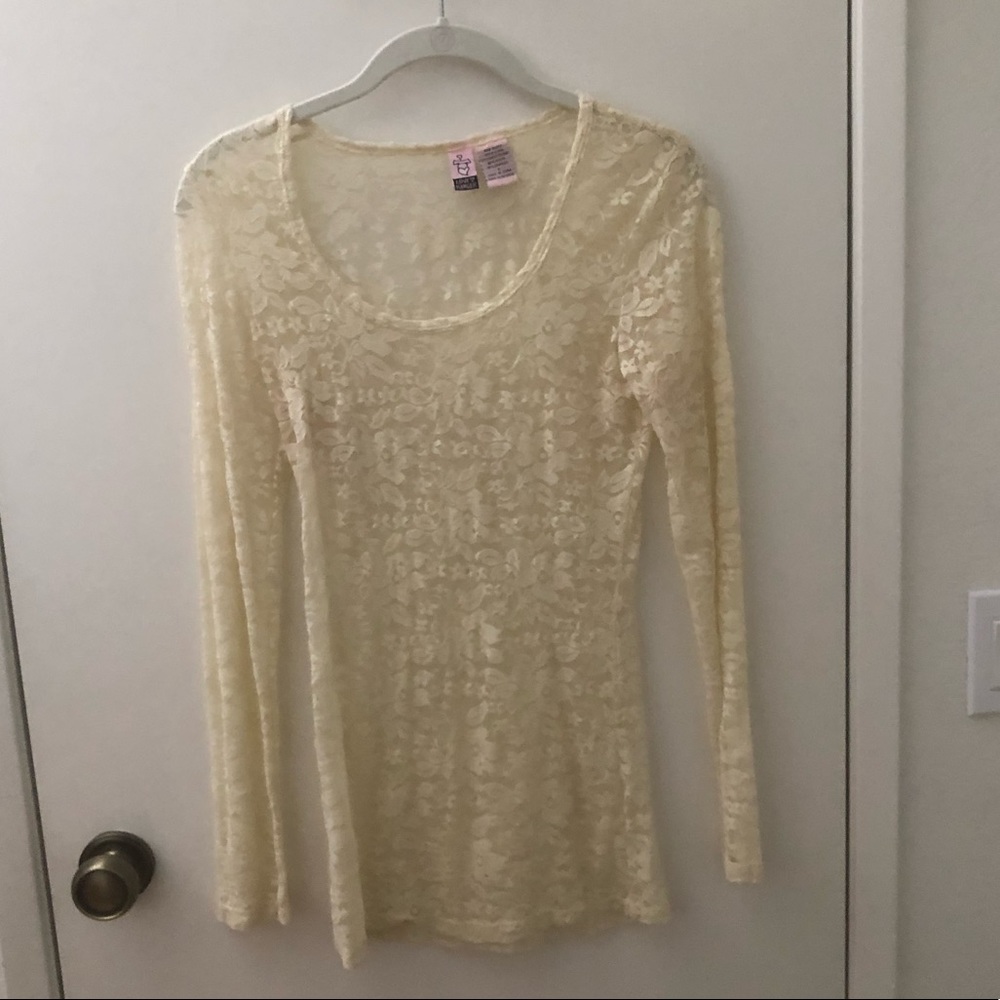 Lace top